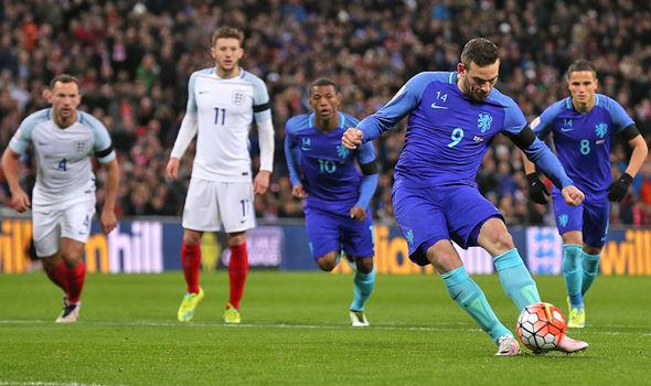 他不仅在进 他不仅在进