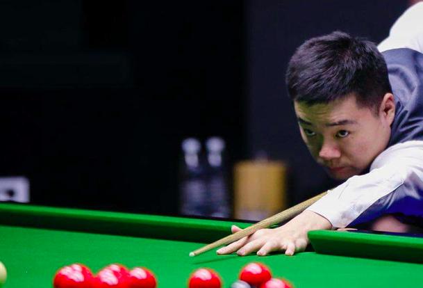 [图]爱德华兹20分杜兰特23+6 森林狼常规赛横扫太阳.