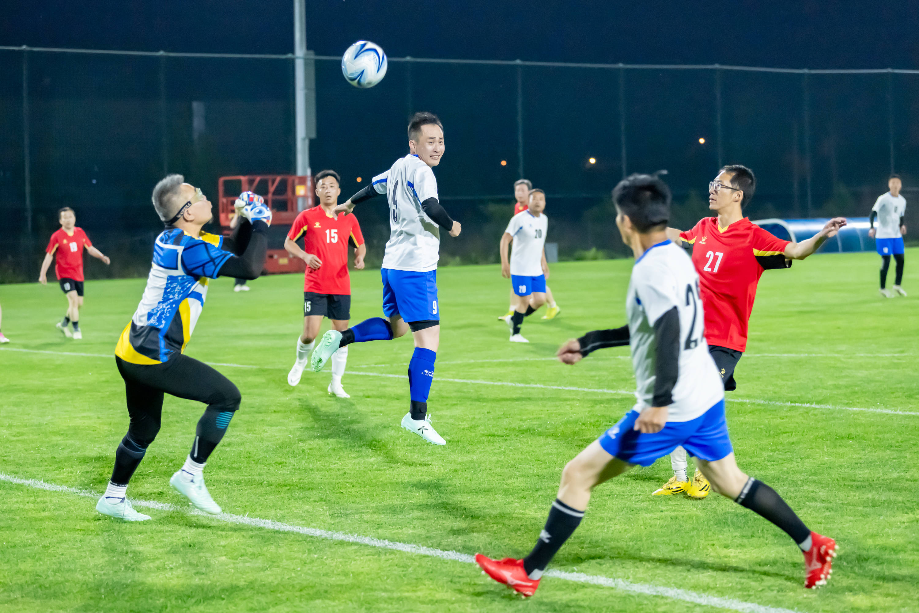 其中外线三 其中外线三