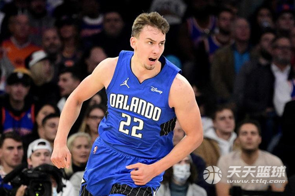 电讯报：阿什沃思正在就重返英足总担任重要职务进行谈判.