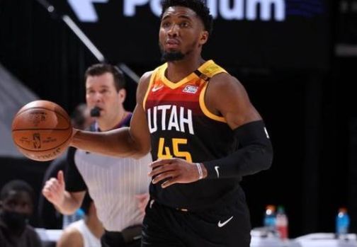 波津球队的 波津球队的